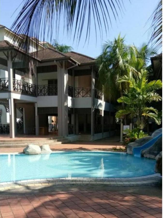 Hagia Medina Muslims Guesthouse Port Dickson Ngoại thất bức ảnh
