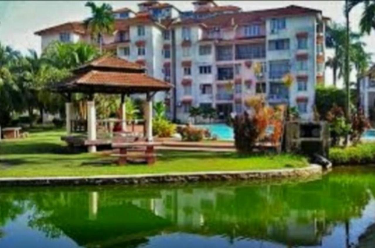 Hagia Medina Muslims Guesthouse Port Dickson Ngoại thất bức ảnh